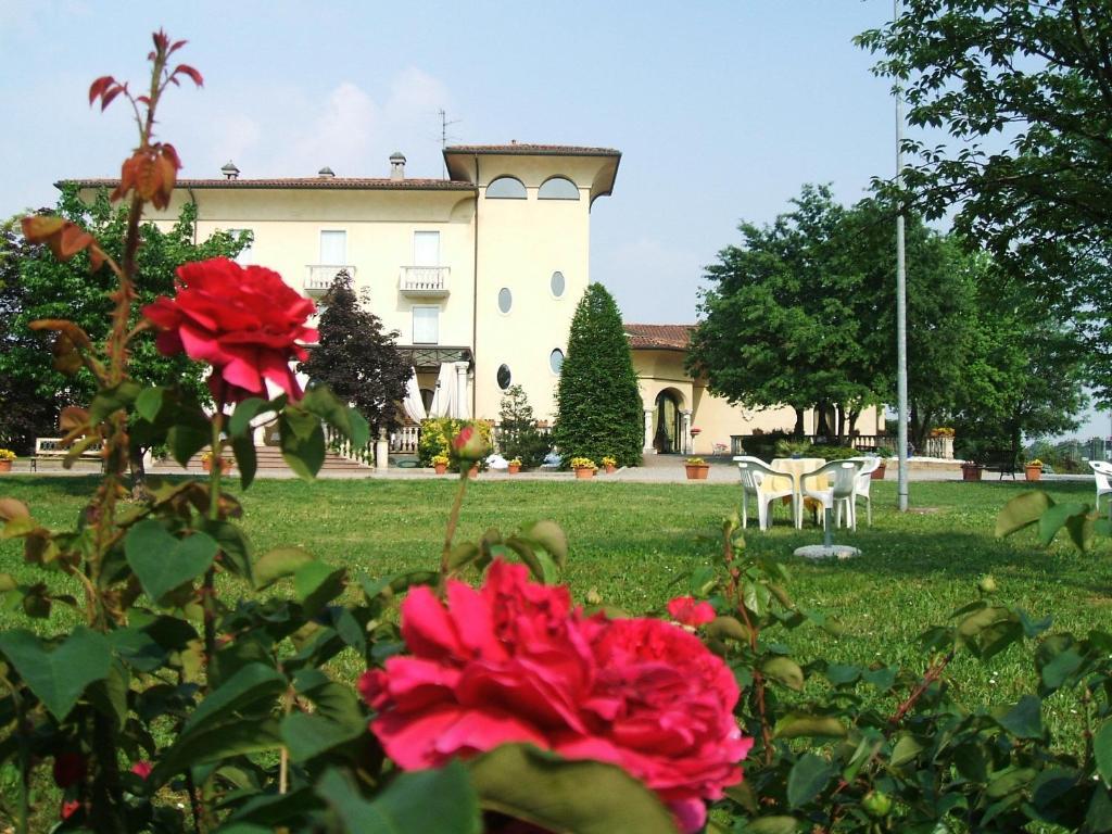 Villa Belvedere 1849 Misano di Gera dʼAdda エクステリア 写真
